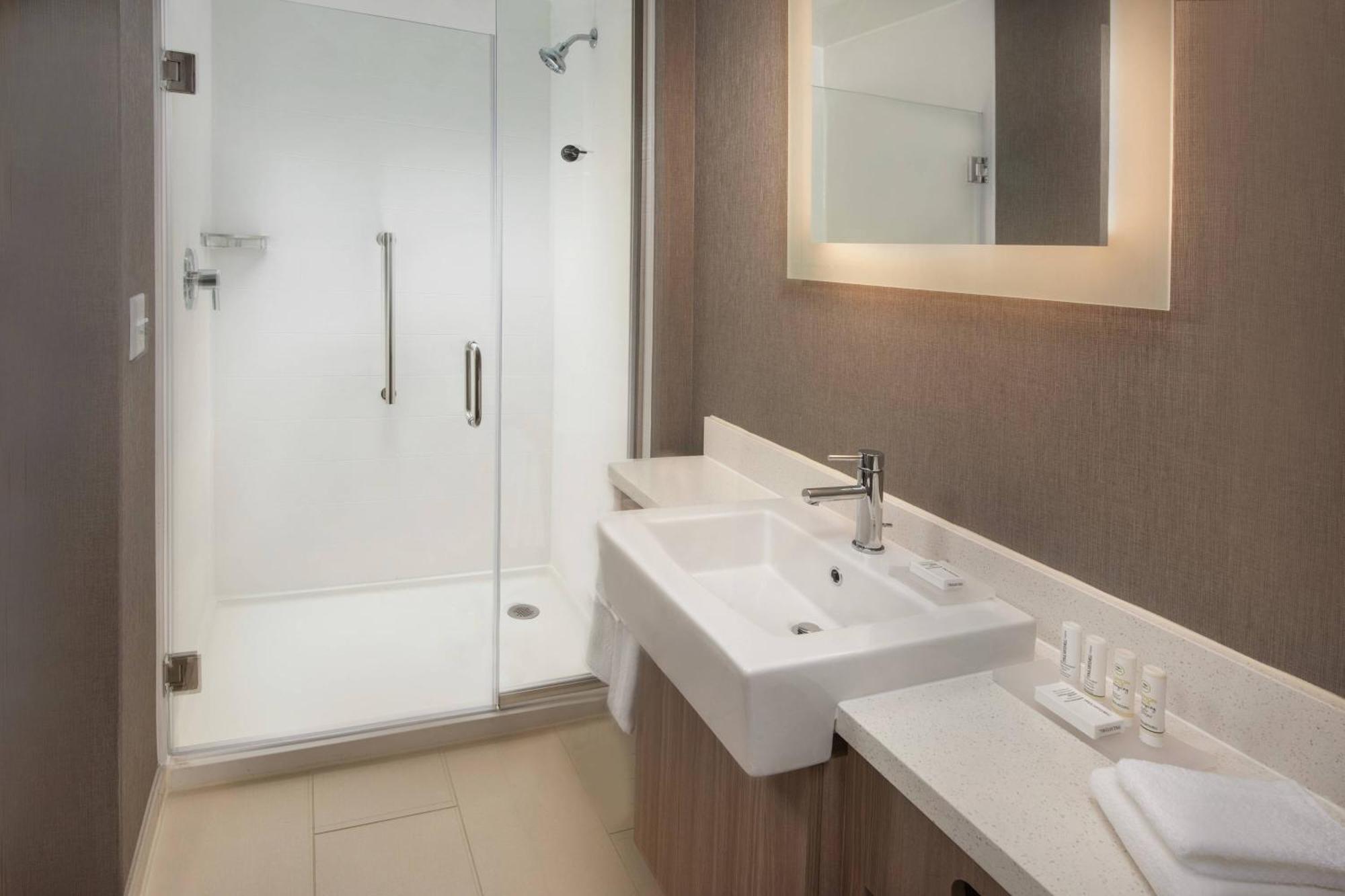 Springhill Suites By Marriott فريدريك المظهر الخارجي الصورة